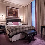 Grand Hotel De L\'Univers Saint-Germain