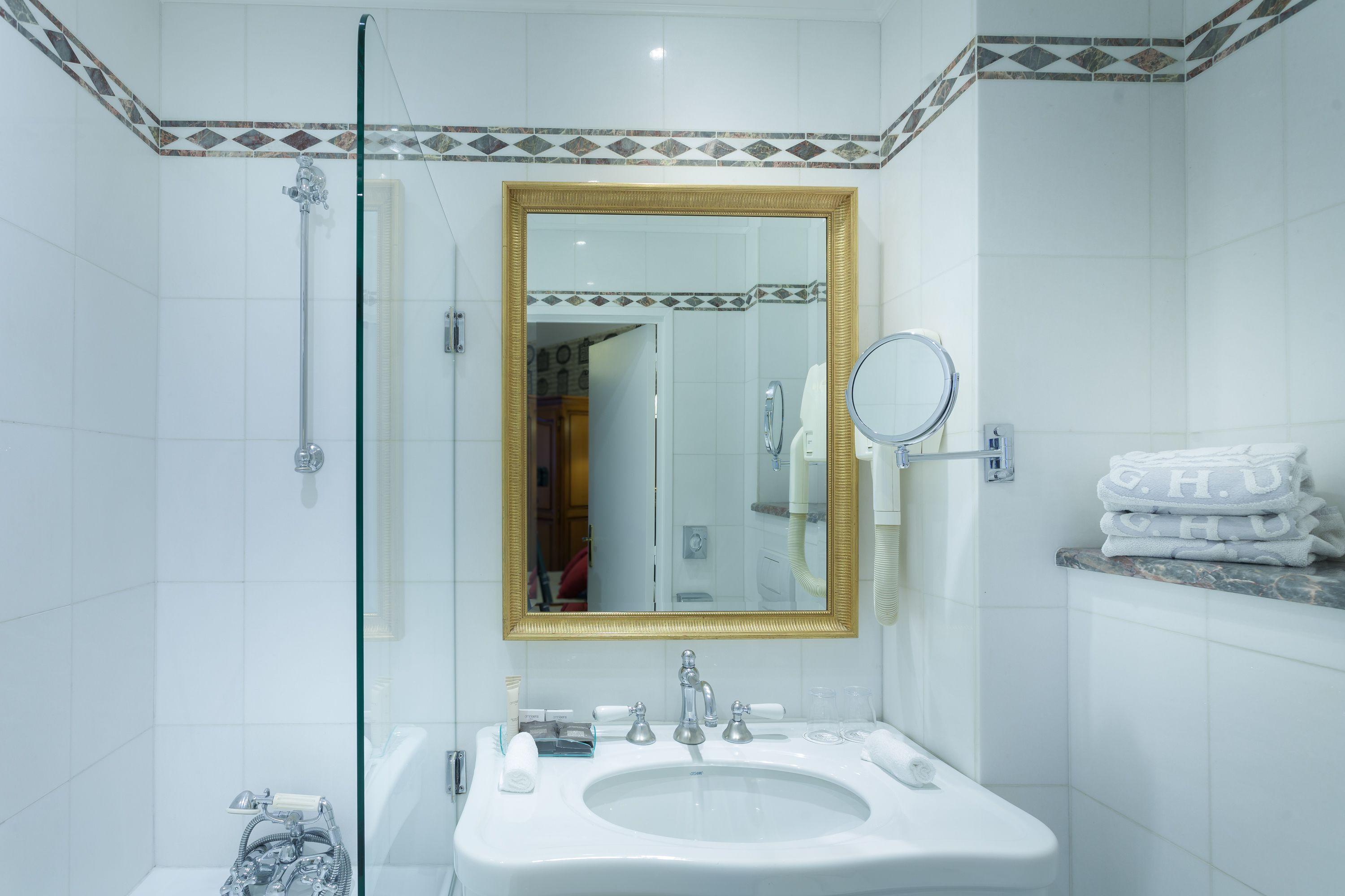 Grand De L'univers Saint-germain 3* Parigi